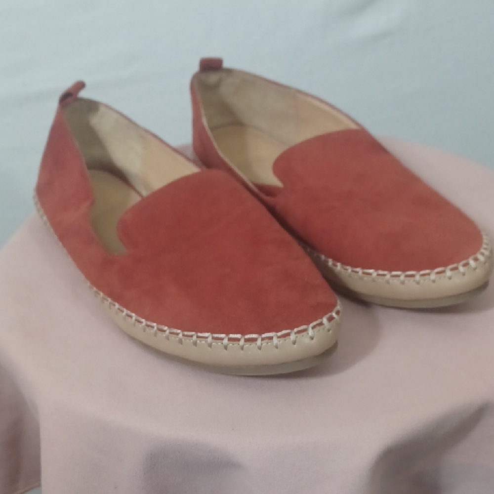 Universal Thread Women's Rust Suede Loafers